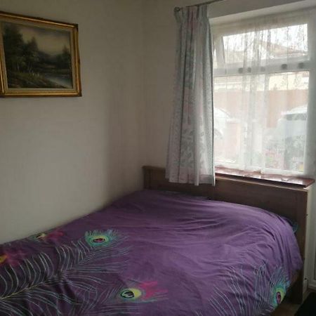 Rest Room Near To Heathrow Airport Ashford  Esterno foto
